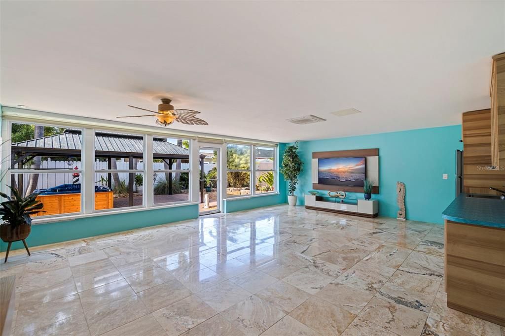 For Sale: $759,900 (3 beds, 2 baths, 1948 Square Feet)