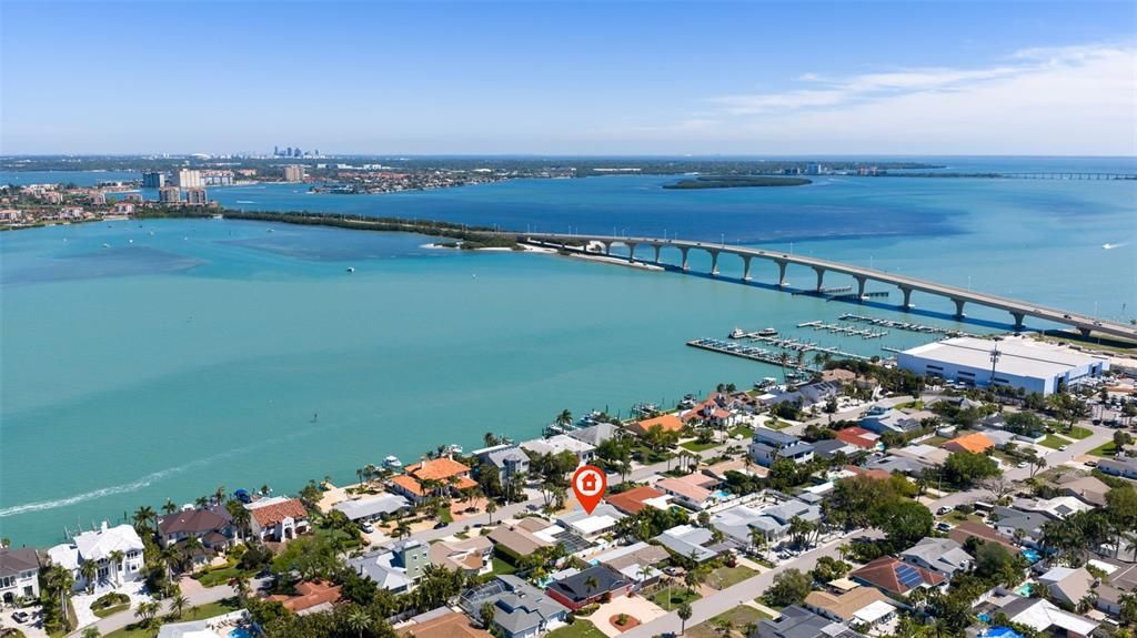 For Sale: $759,900 (3 beds, 2 baths, 1948 Square Feet)