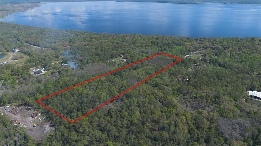 На продажу: $189,700 (9.94 acres)