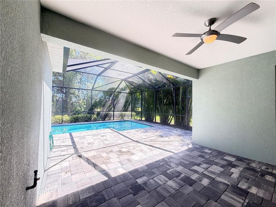 Active With Contract: $3,600 (3 beds, 2 baths, 2002 Square Feet)
