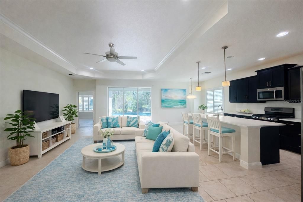 Active With Contract: $3,600 (3 beds, 2 baths, 2002 Square Feet)