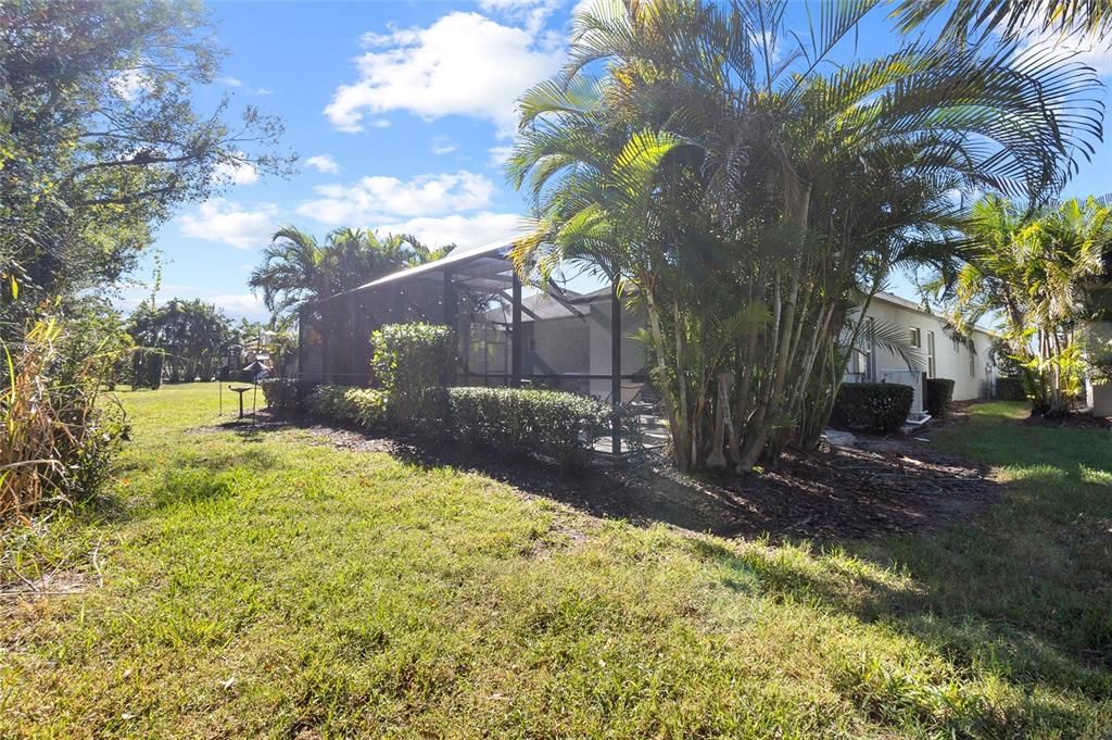 Active With Contract: $3,600 (3 beds, 2 baths, 2002 Square Feet)