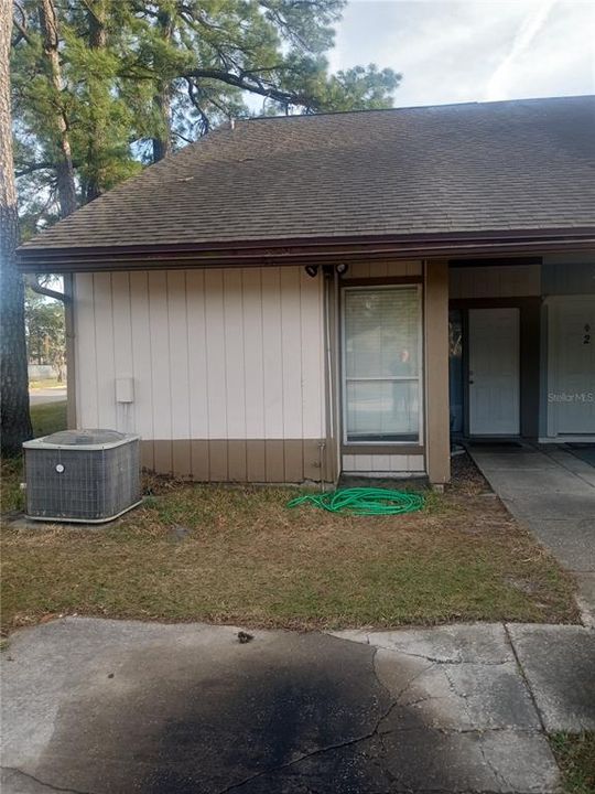 Vendido Recientemente: $165,000 (2 camas, 2 baños, 1166 Pies cuadrados)