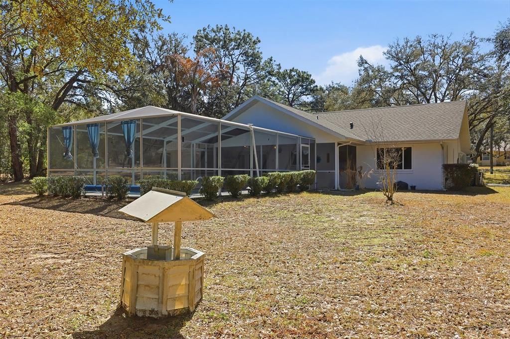 For Sale: $320,000 (3 beds, 2 baths, 1607 Square Feet)