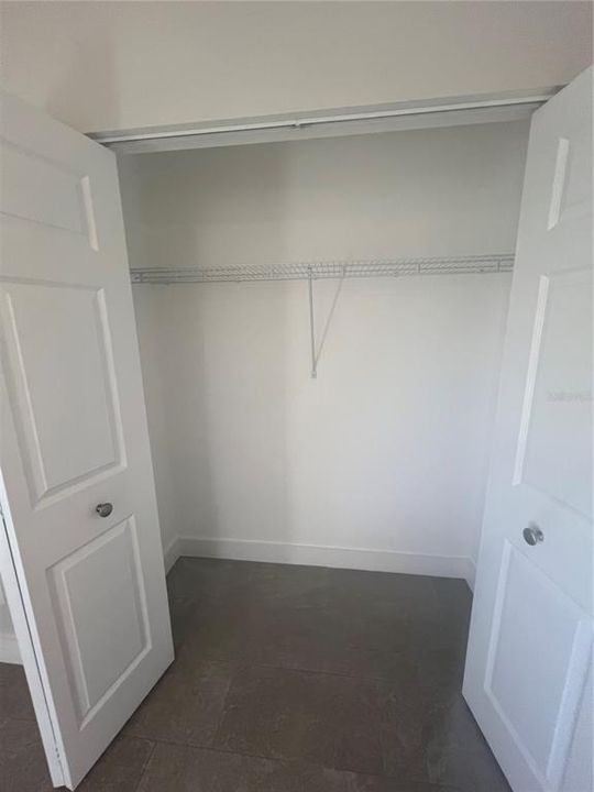 Activo con contrato: $1,400 (2 camas, 1 baños, 1140 Pies cuadrados)