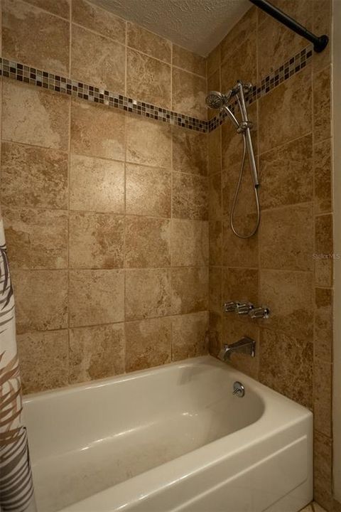 For Sale: $420,000 (4 beds, 3 baths, 1859 Square Feet)