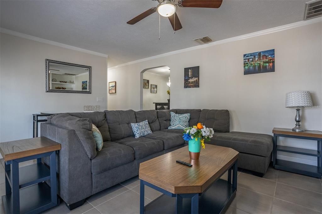 For Sale: $420,000 (4 beds, 3 baths, 1859 Square Feet)