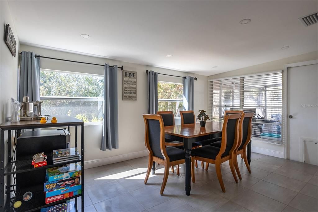 For Sale: $420,000 (4 beds, 3 baths, 1859 Square Feet)