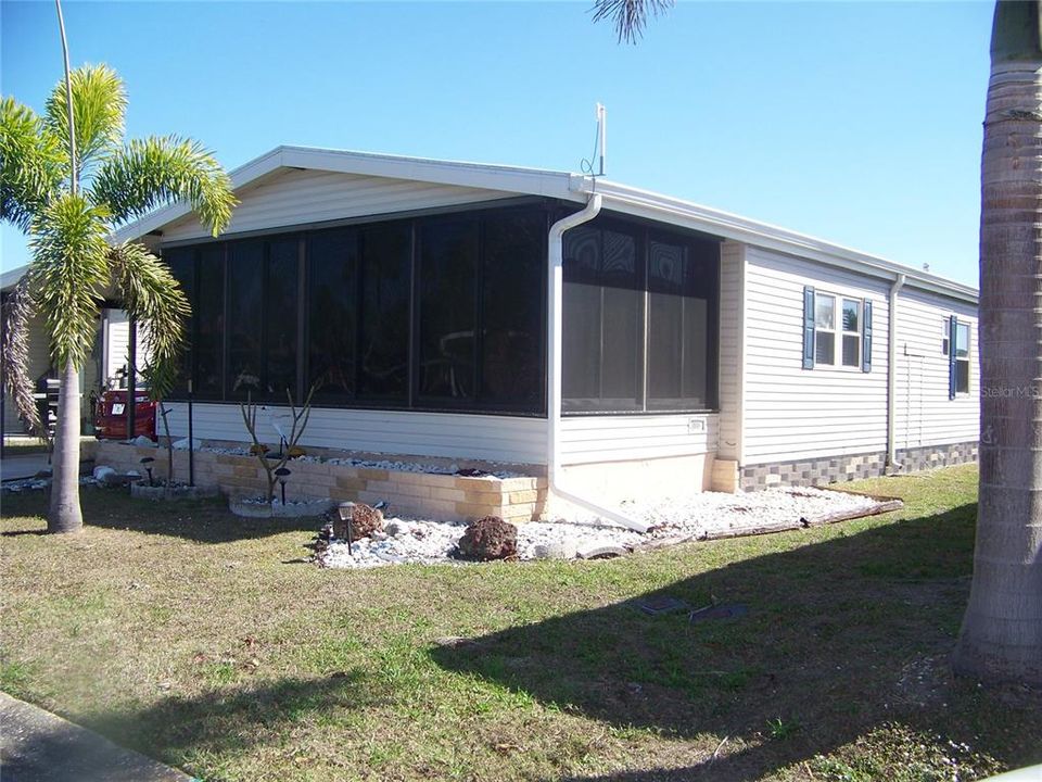 En Venta: $159,000 (2 camas, 2 baños, 1056 Pies cuadrados)