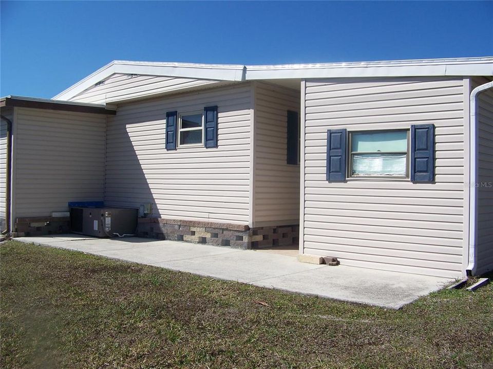 En Venta: $159,000 (2 camas, 2 baños, 1056 Pies cuadrados)