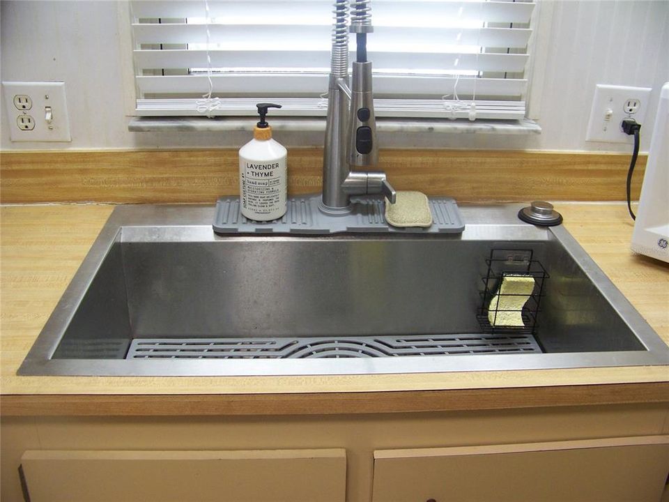 En Venta: $159,000 (2 camas, 2 baños, 1056 Pies cuadrados)
