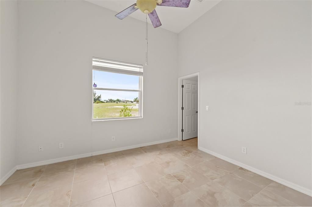 En Venta: $469,000 (3 camas, 2 baños, 2262 Pies cuadrados)