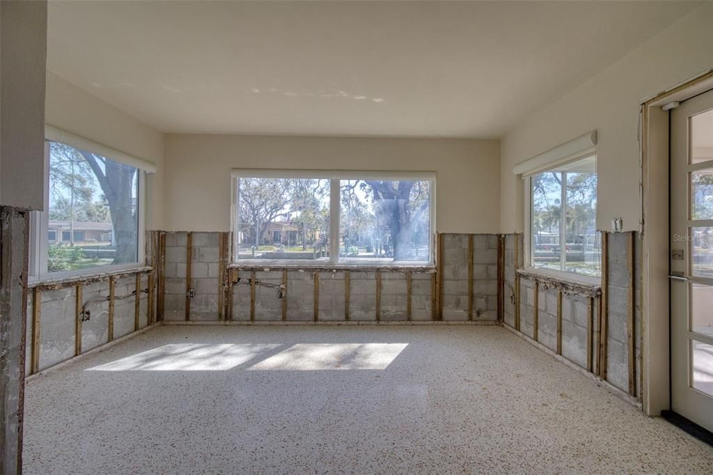 For Sale: $1,119,990 (0.49 acres)