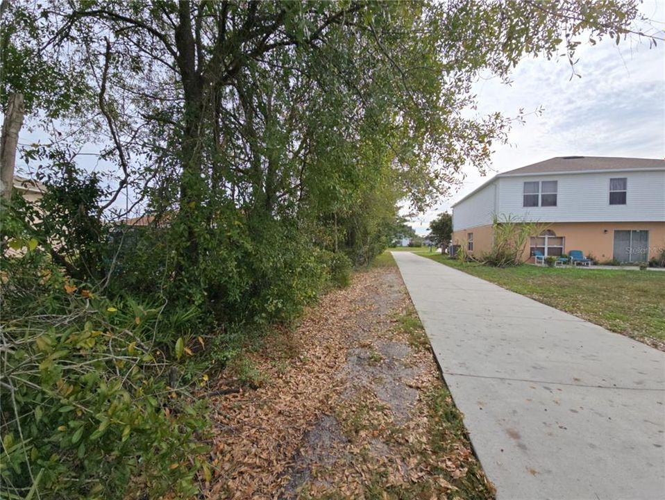 En Venta: $24,000 (0.35 acres)