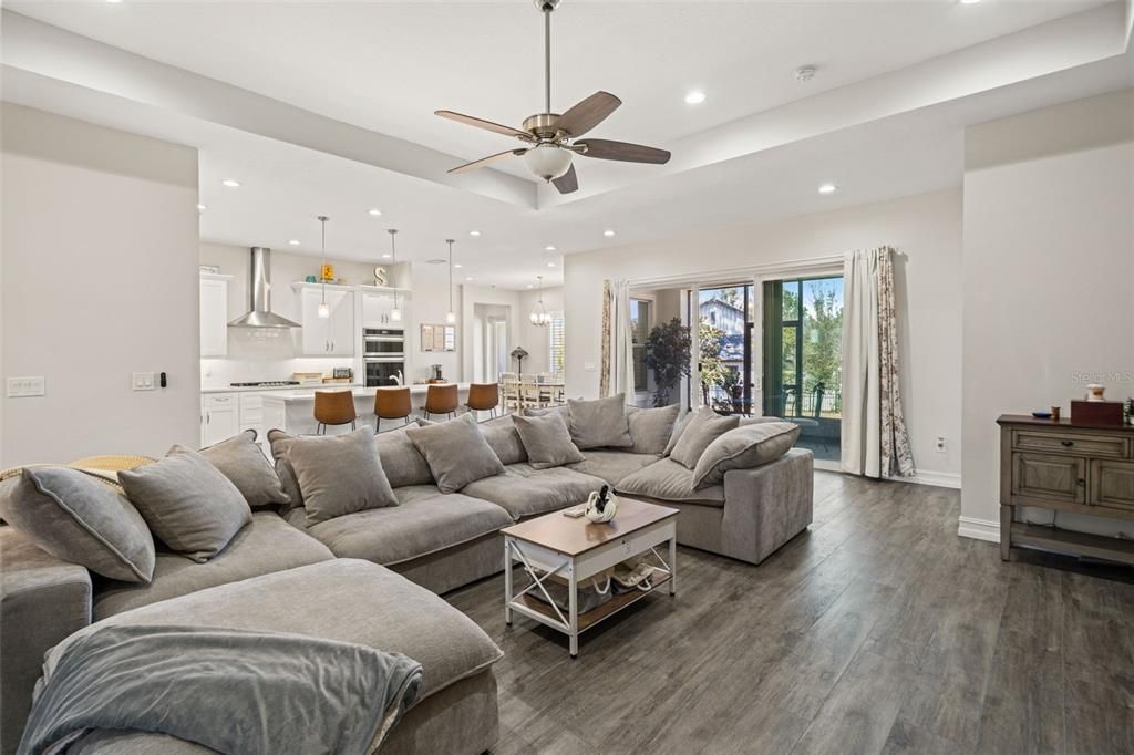 Activo con contrato: $559,950 (4 camas, 3 baños, 2667 Pies cuadrados)