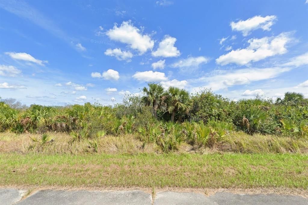 На продажу: $13,999 (0.23 acres)