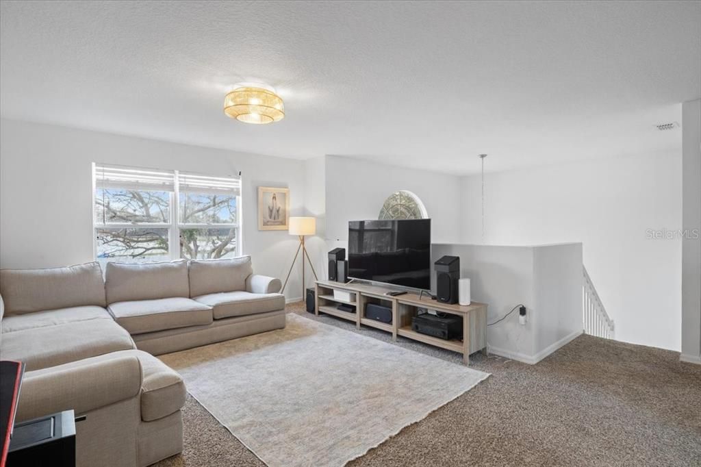 Activo con contrato: $679,000 (5 camas, 3 baños, 2916 Pies cuadrados)