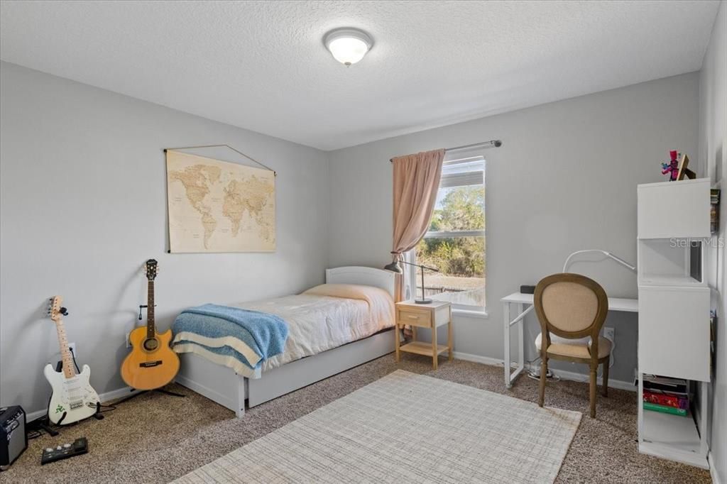 Activo con contrato: $679,000 (5 camas, 3 baños, 2916 Pies cuadrados)