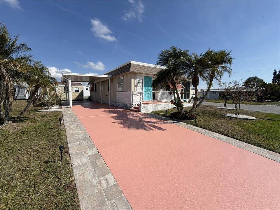 For Sale: $180,000 (2 beds, 2 baths, 1060 Square Feet)