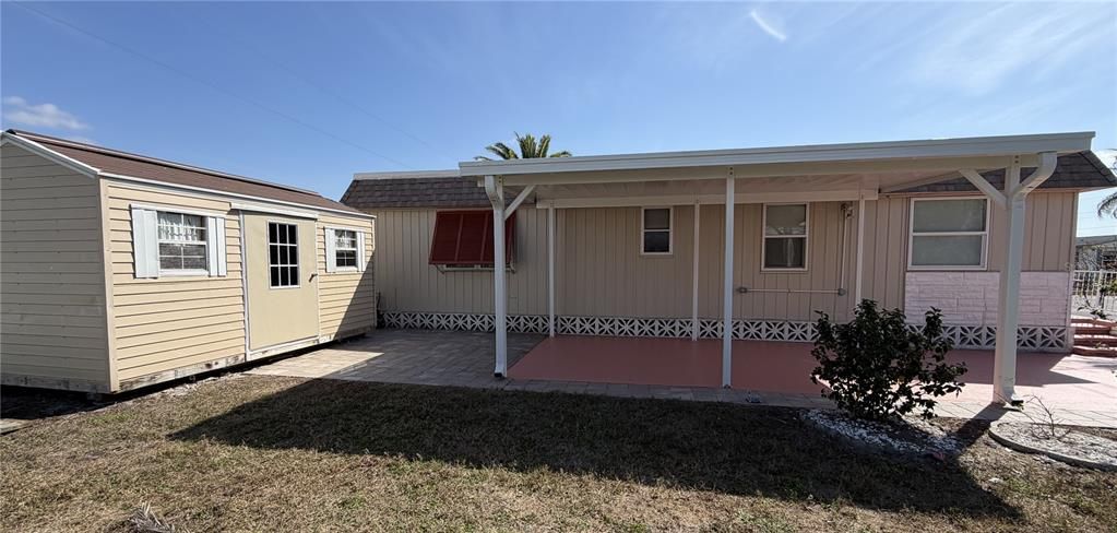 For Sale: $180,000 (2 beds, 2 baths, 1060 Square Feet)