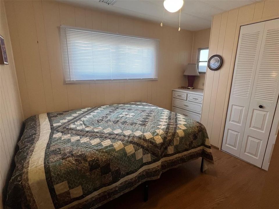 На продажу: $64,900 (2 спален, 1 ванн, 768 Квадратных фут)