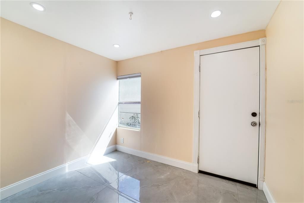 Active With Contract: $320,000 (3 beds, 2 baths, 1567 Square Feet)