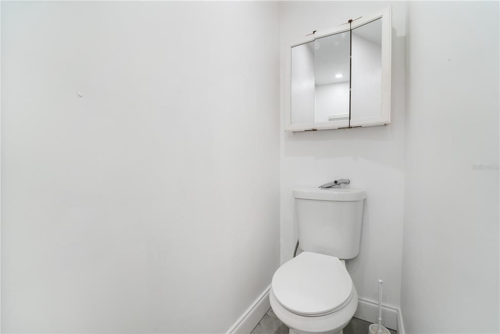 Active With Contract: $320,000 (3 beds, 2 baths, 1567 Square Feet)