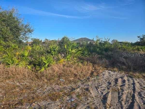 На продажу: $170,000 (0.25 acres)