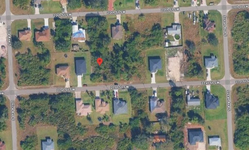 На продажу: $170,000 (0.25 acres)