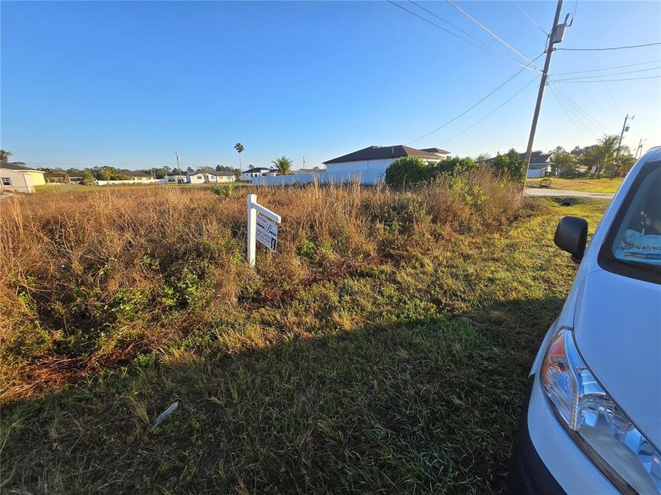 На продажу: $170,000 (0.25 acres)