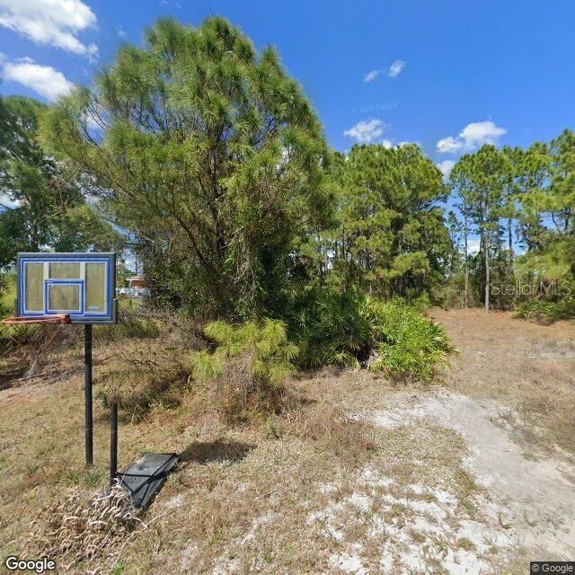 На продажу: $170,000 (0.25 acres)