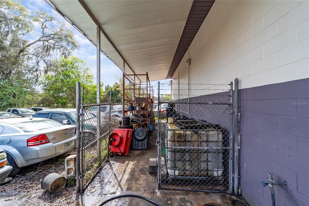 Active With Contract: $699,900 (0 beds, 0 baths, 7500 Square Feet)