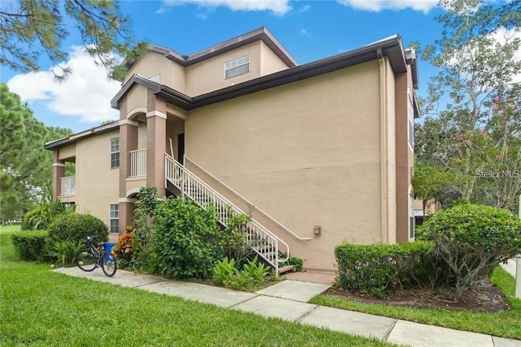 For Sale: $193,000 (2 beds, 2 baths, 1288 Square Feet)