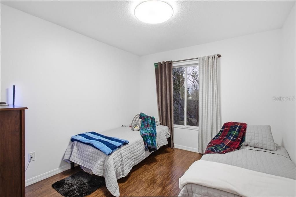 Activo con contrato: $249,900 (3 camas, 2 baños, 1364 Pies cuadrados)