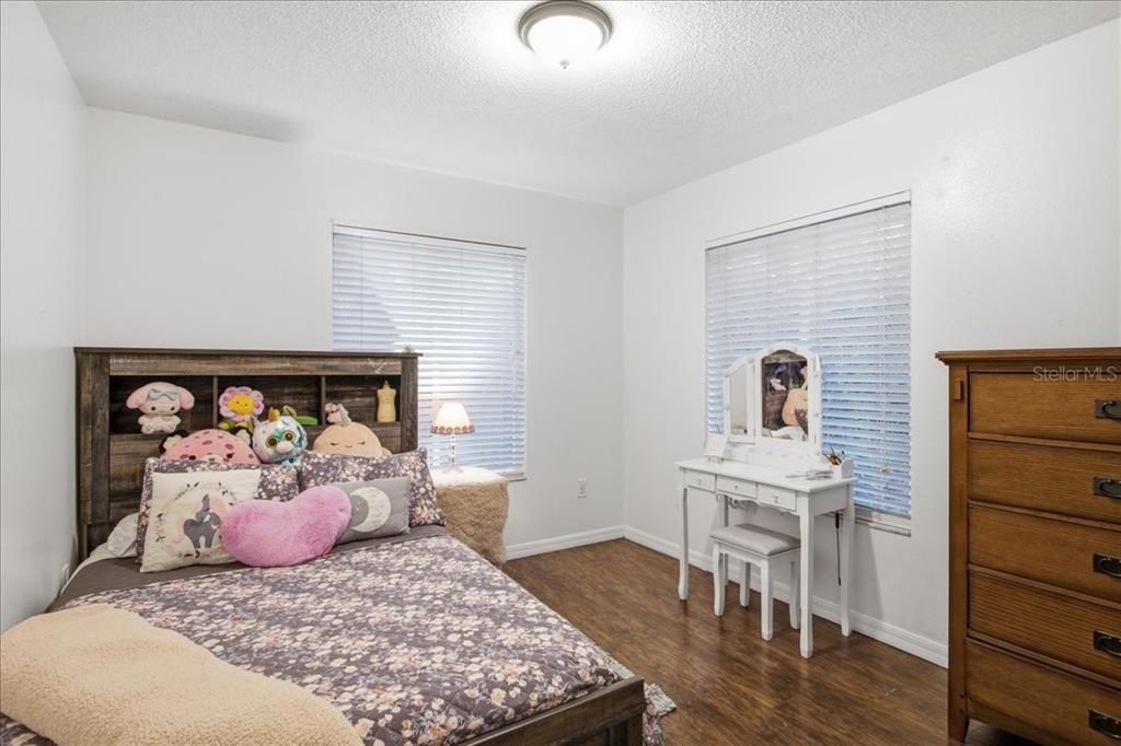Activo con contrato: $249,900 (3 camas, 2 baños, 1364 Pies cuadrados)