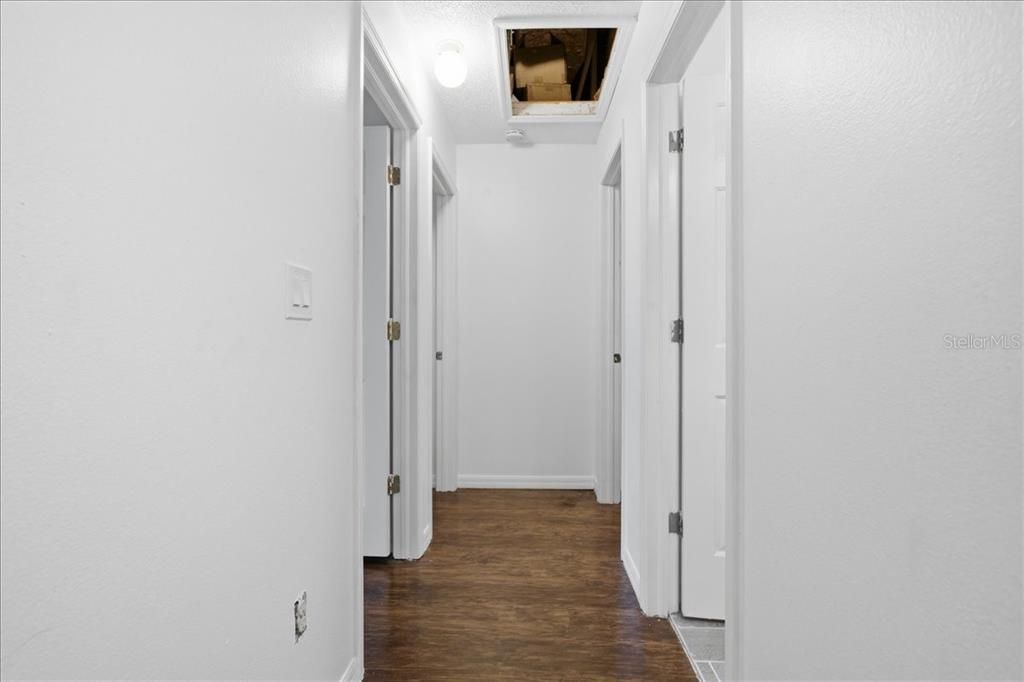 Activo con contrato: $249,900 (3 camas, 2 baños, 1364 Pies cuadrados)