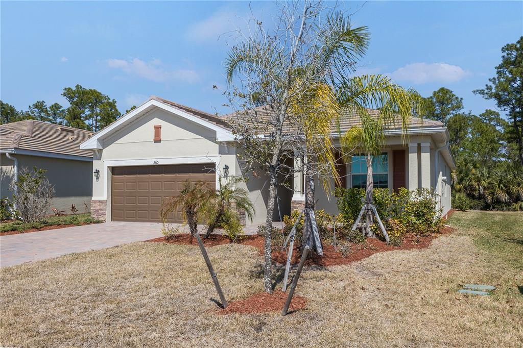 For Sale: $329,999 (3 beds, 3 baths, 1852 Square Feet)