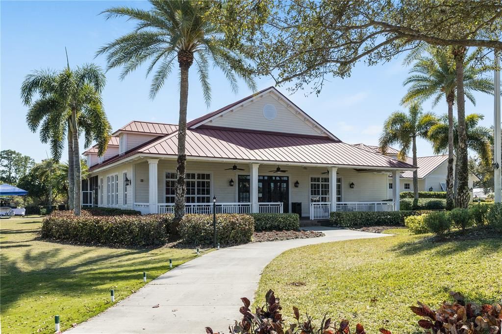 For Sale: $329,999 (3 beds, 3 baths, 1852 Square Feet)