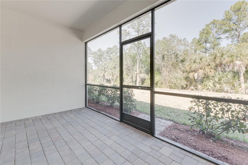 For Sale: $329,999 (3 beds, 3 baths, 1852 Square Feet)