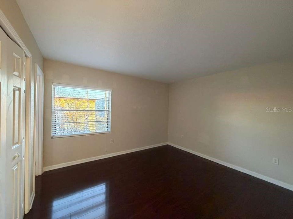 En Renta: $1,750 (4 camas, 2 baños, 820 Pies cuadrados)