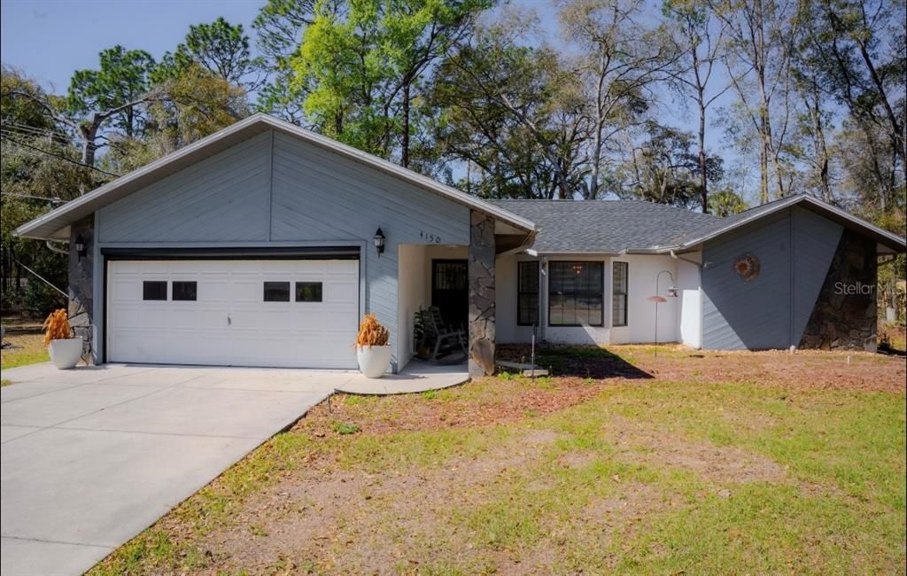 Active With Contract: $269,900 (2 beds, 2 baths, 1402 Square Feet)
