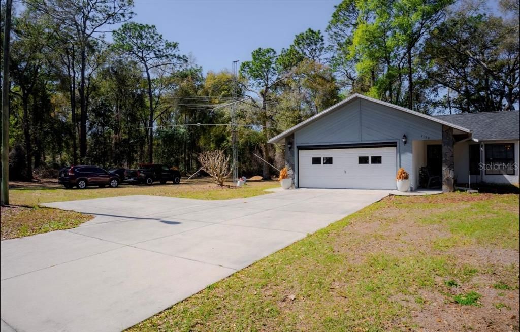Active With Contract: $269,900 (2 beds, 2 baths, 1402 Square Feet)