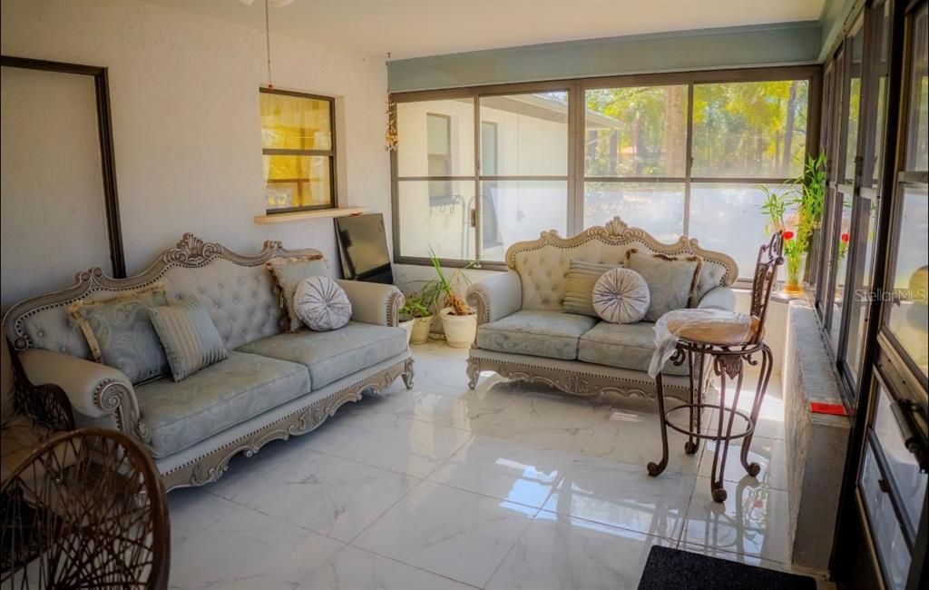 Active With Contract: $269,900 (2 beds, 2 baths, 1402 Square Feet)