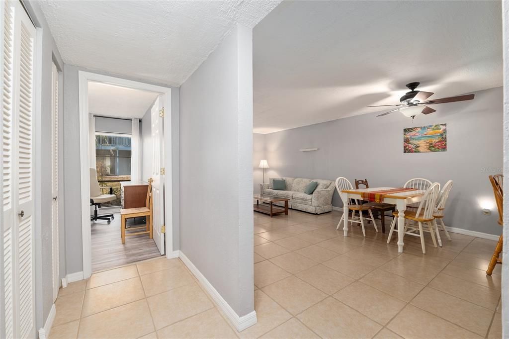 En Venta: $81,900 (1 camas, 1 baños, 876 Pies cuadrados)