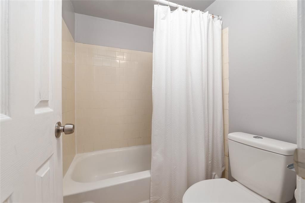 En Venta: $81,900 (1 camas, 1 baños, 876 Pies cuadrados)