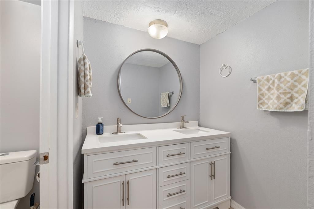 En Venta: $81,900 (1 camas, 1 baños, 876 Pies cuadrados)