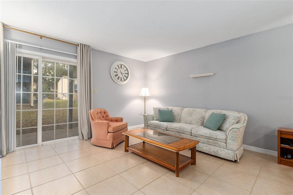 En Venta: $81,900 (1 camas, 1 baños, 876 Pies cuadrados)