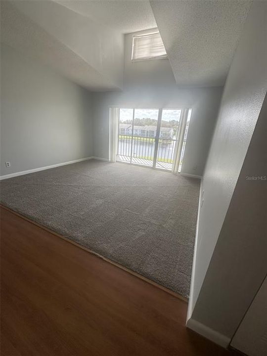 Active With Contract: $1,500 (2 beds, 2 baths, 1064 Square Feet)