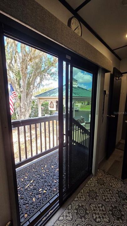 На продажу: $359,000 (0.07 acres)