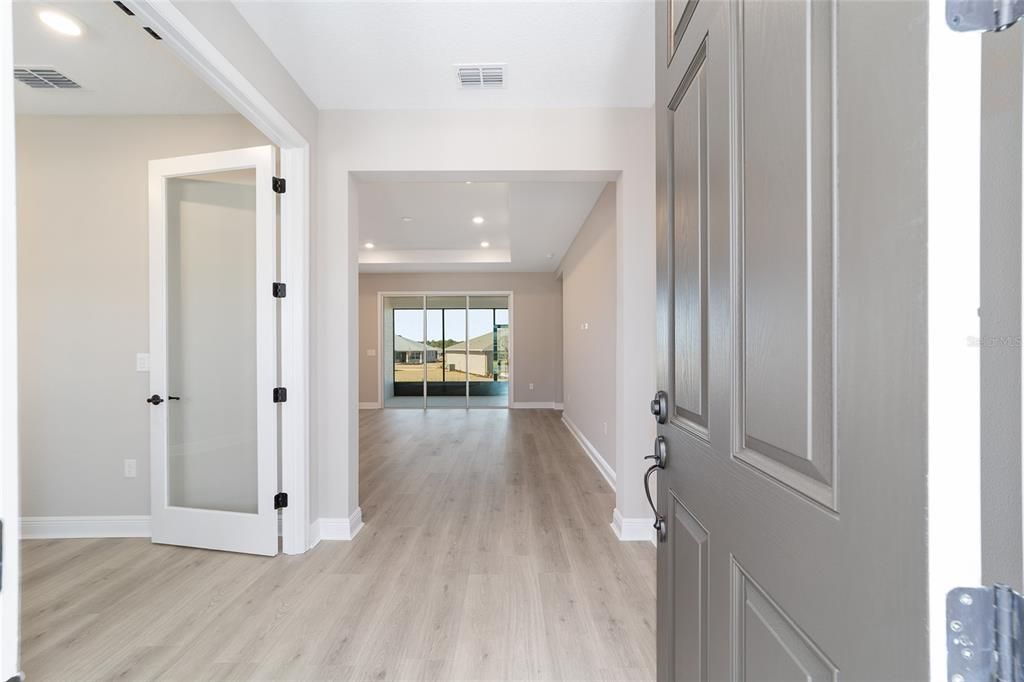 For Sale: $418,695 (2 beds, 2 baths, 1718 Square Feet)